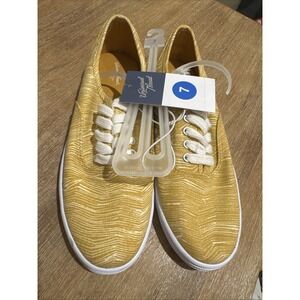Universal Threads Womens Lace Up Sneakers Yellow Canvas‎  Size 7 Walking New